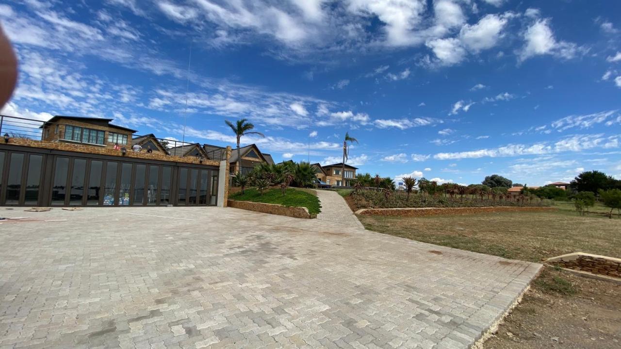 The Vaal Guesthouse Oranjeville ภายนอก รูปภาพ