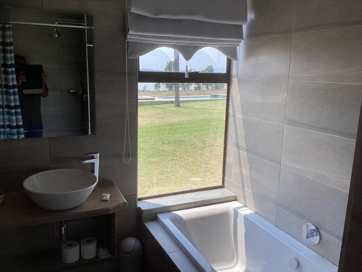 The Vaal Guesthouse Oranjeville ภายนอก รูปภาพ