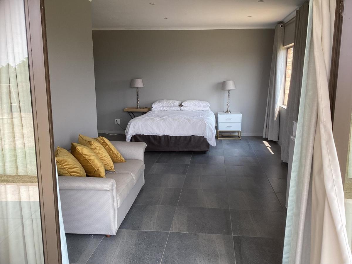 The Vaal Guesthouse Oranjeville ภายนอก รูปภาพ